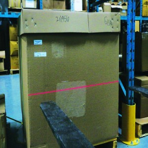 Sistemas de guia a laser empilhador para depósito